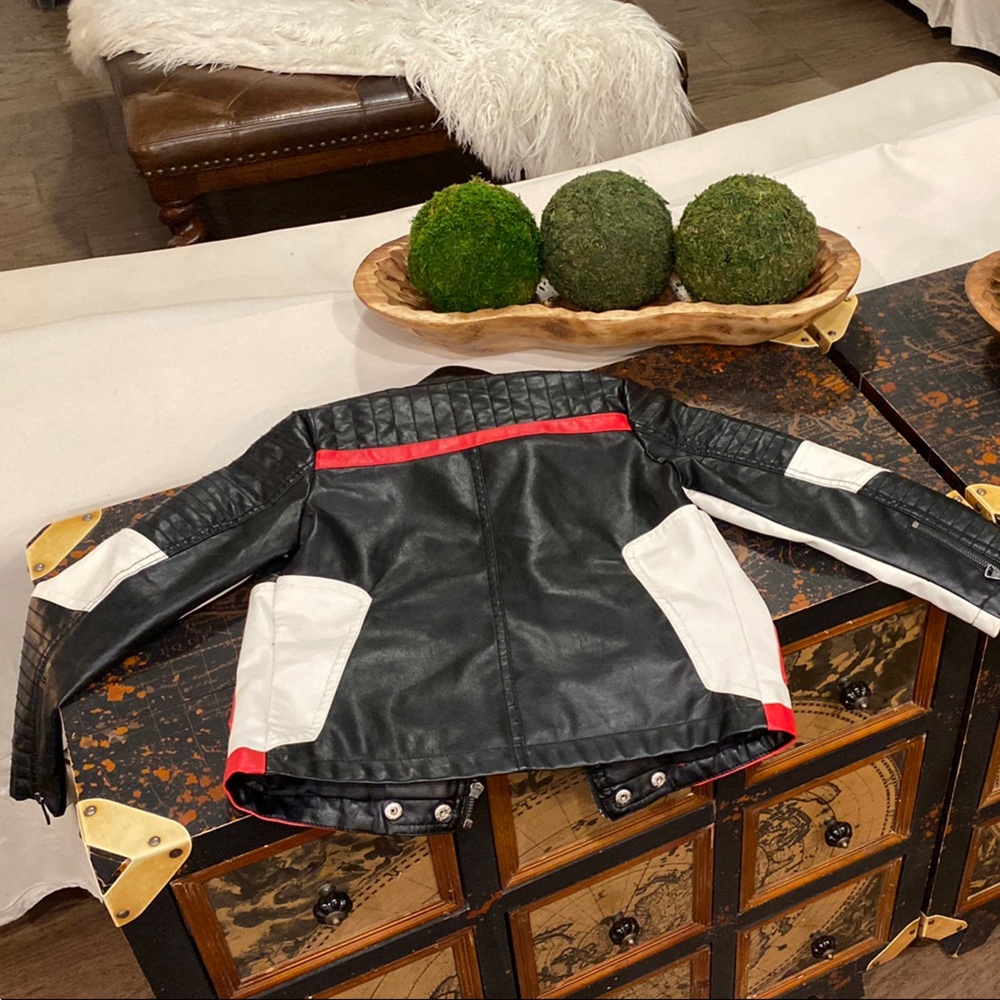 Stylish Black and White Leather Jacket with Red Accents - Picture 2 of 7